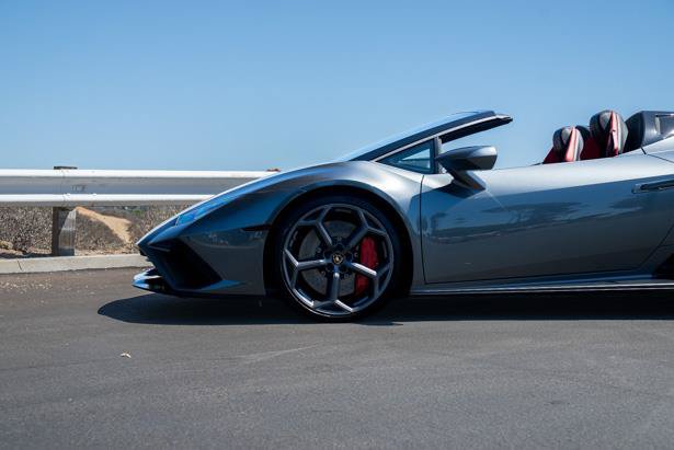 Used 2020 Lamborghini Huracan EVO RWD image 8