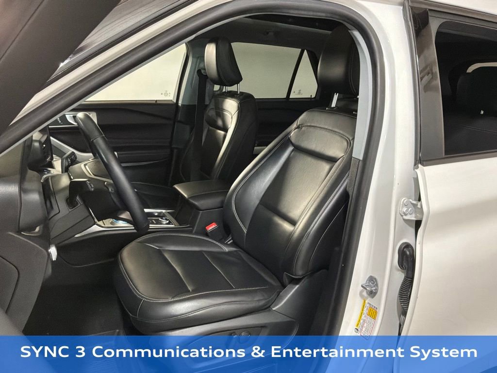Used 2022 Ford Explorer XLT w/ Equipment Group 202A image 6
