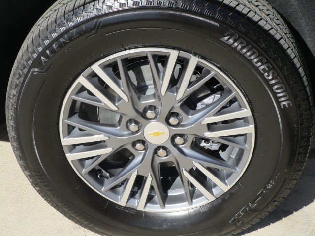 New 2026 Chevrolet Traverse LT w/ Driver Confidence Package FWD image 10