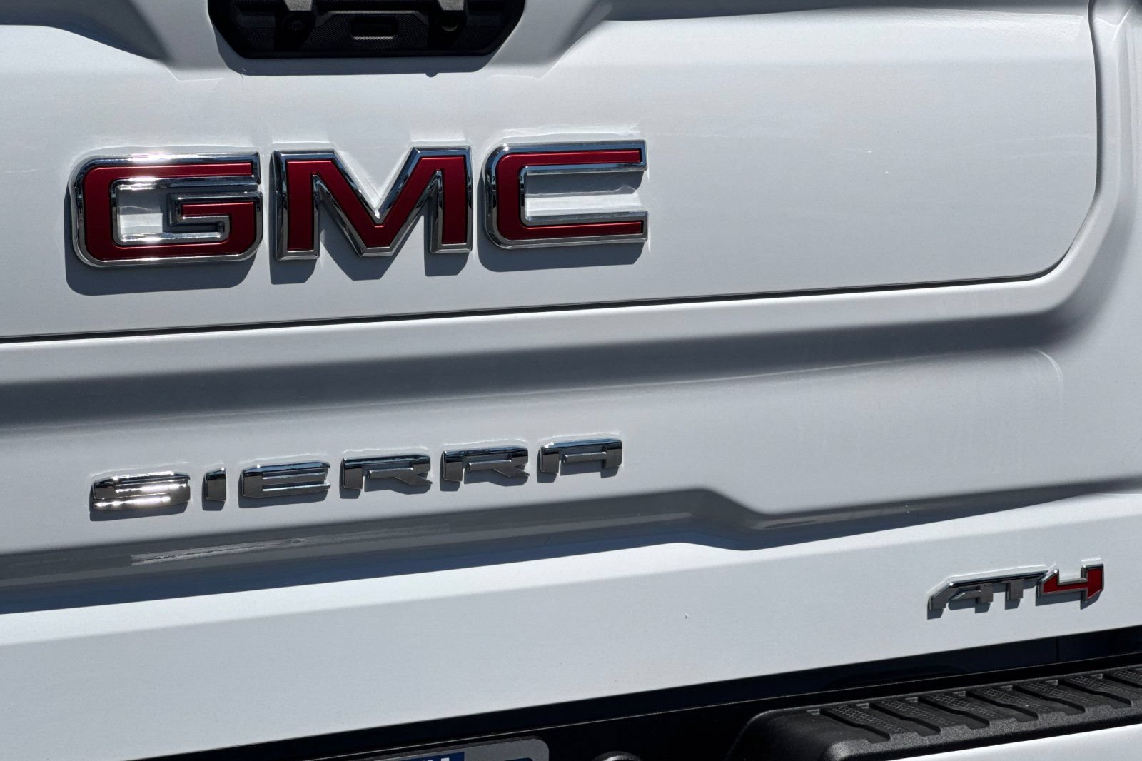 Used 2025 GMC Sierra 1500 AT4 AWD/4WD image 33