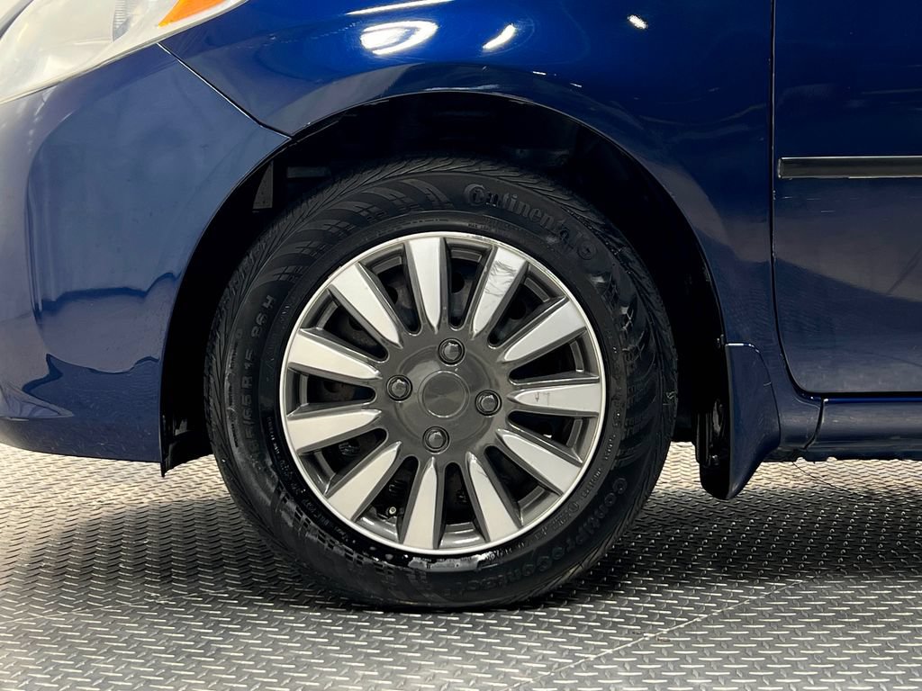 Used 2014 Nissan Versa S FWD image 33