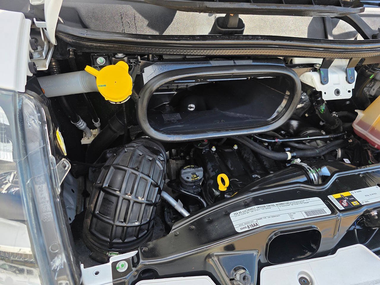 Used 2022 RAM ProMaster 2500 FWD image 23