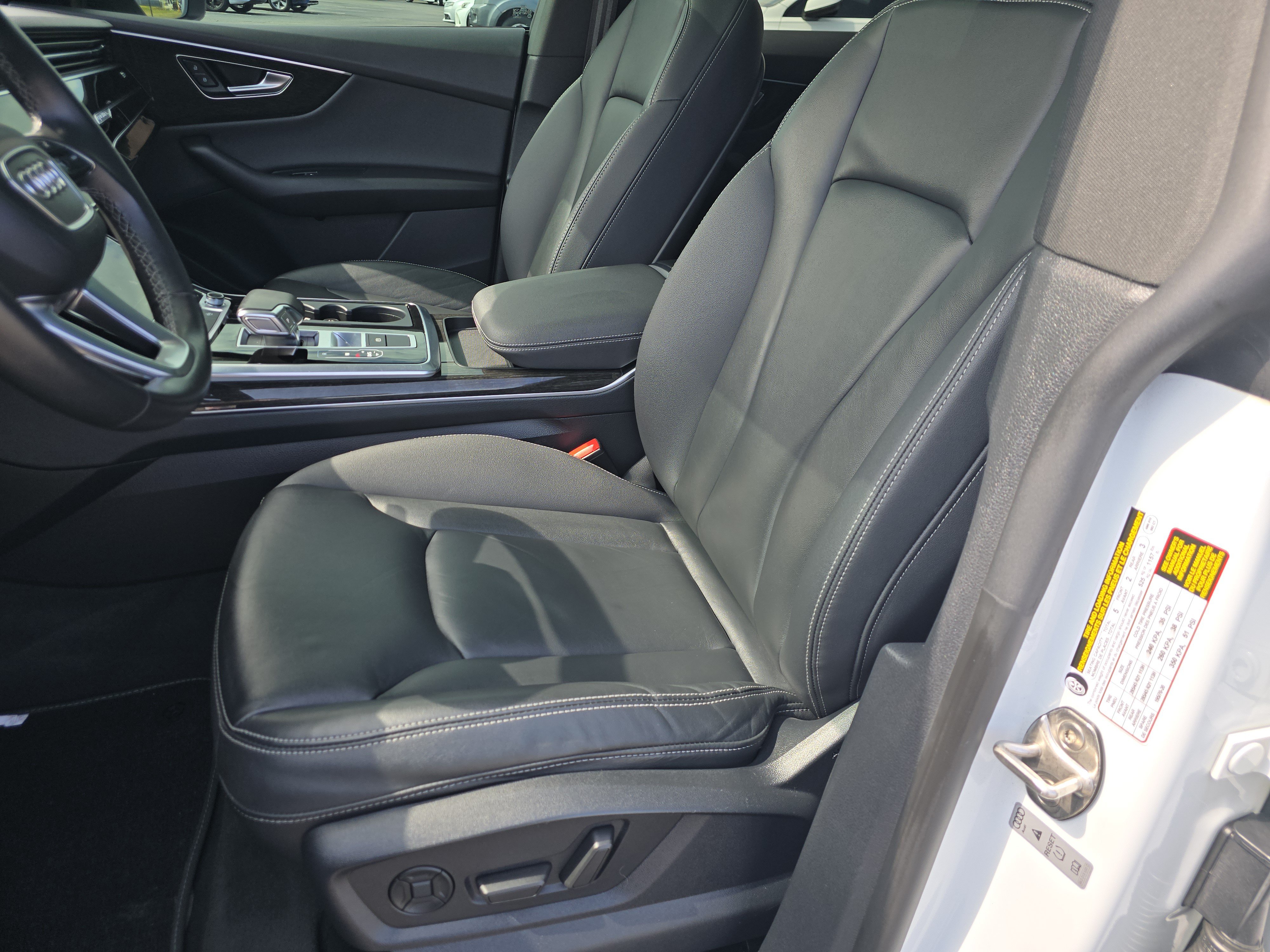Certified 2022 Audi Q8 Premium w/ Convenience Package AWD/4WD image 21