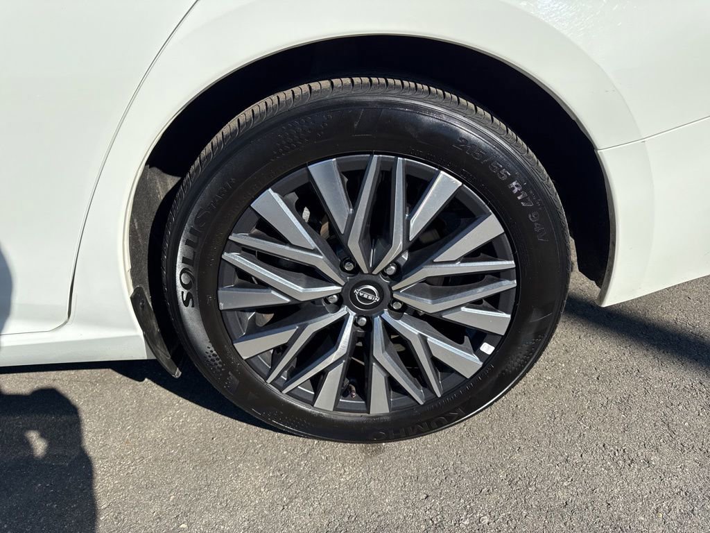 Used 2025 Nissan Altima 2.5 SV image 30