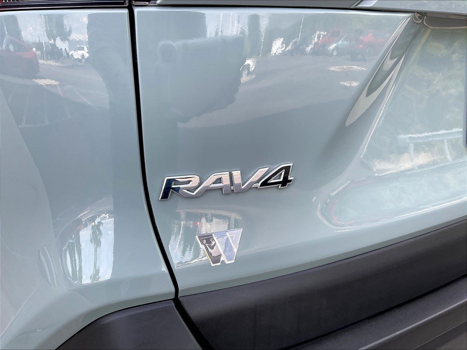 Used 2023 Toyota RAV4 XLE FWD image 24