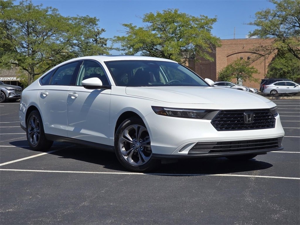 Certified 2024 Honda Accord EX image 2