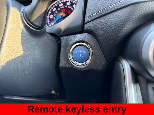 Used 2021 Toyota RAV4 XLE w/ Convenience Package image 18