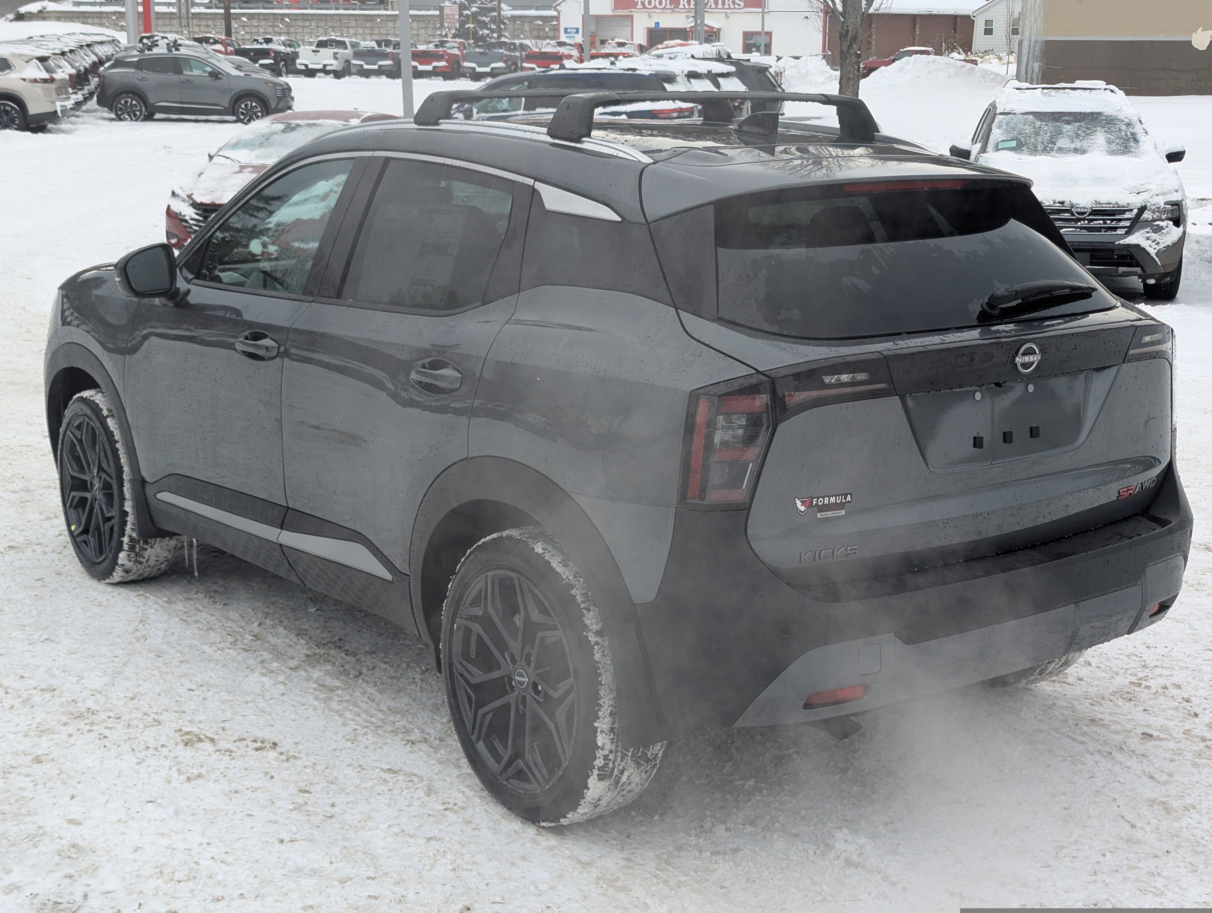 New 2026 Nissan Kicks SR w/ Cold Weather Package image 5