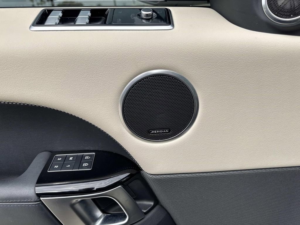 Used 2022 Land Rover Range Rover Sport HSE Silver Edition image 15