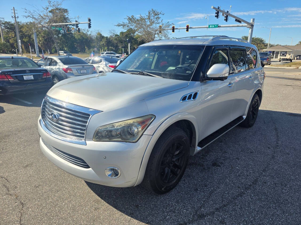 Used 2012 INFINITI QX56 2WD w/ Theater Pkg image 8