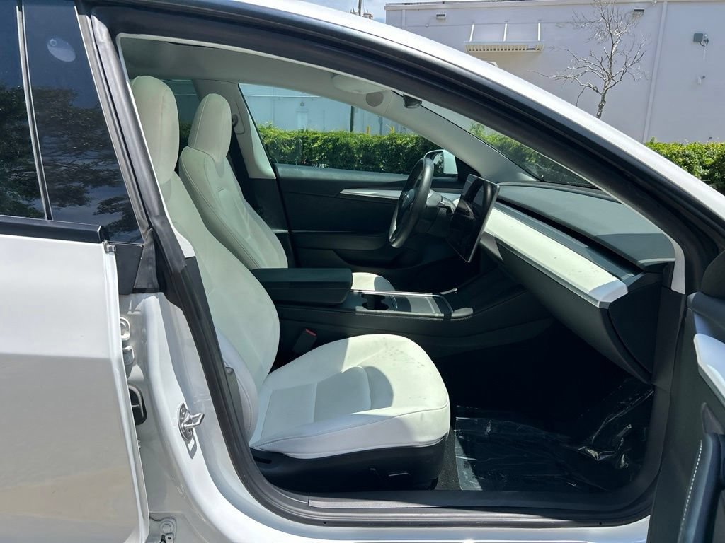 Used 2023 Tesla Model 3 Standard Range RWD image 31
