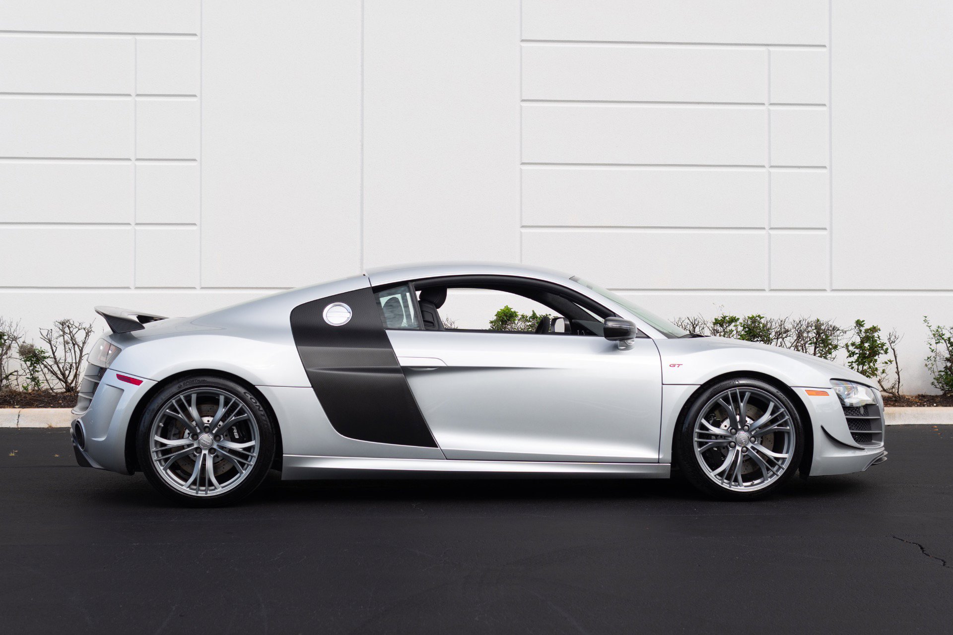 Used 2012 Audi R8 GT AWD/4WD image 14