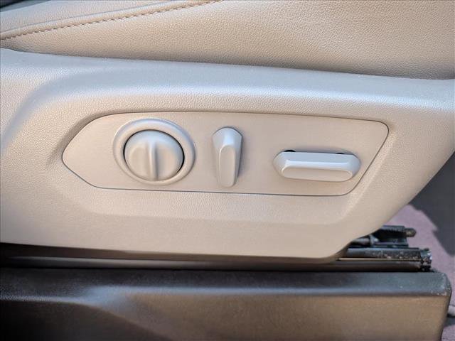 Used 2023 GMC Sierra 2500 SLT w/ SLT Preferred Package image 16