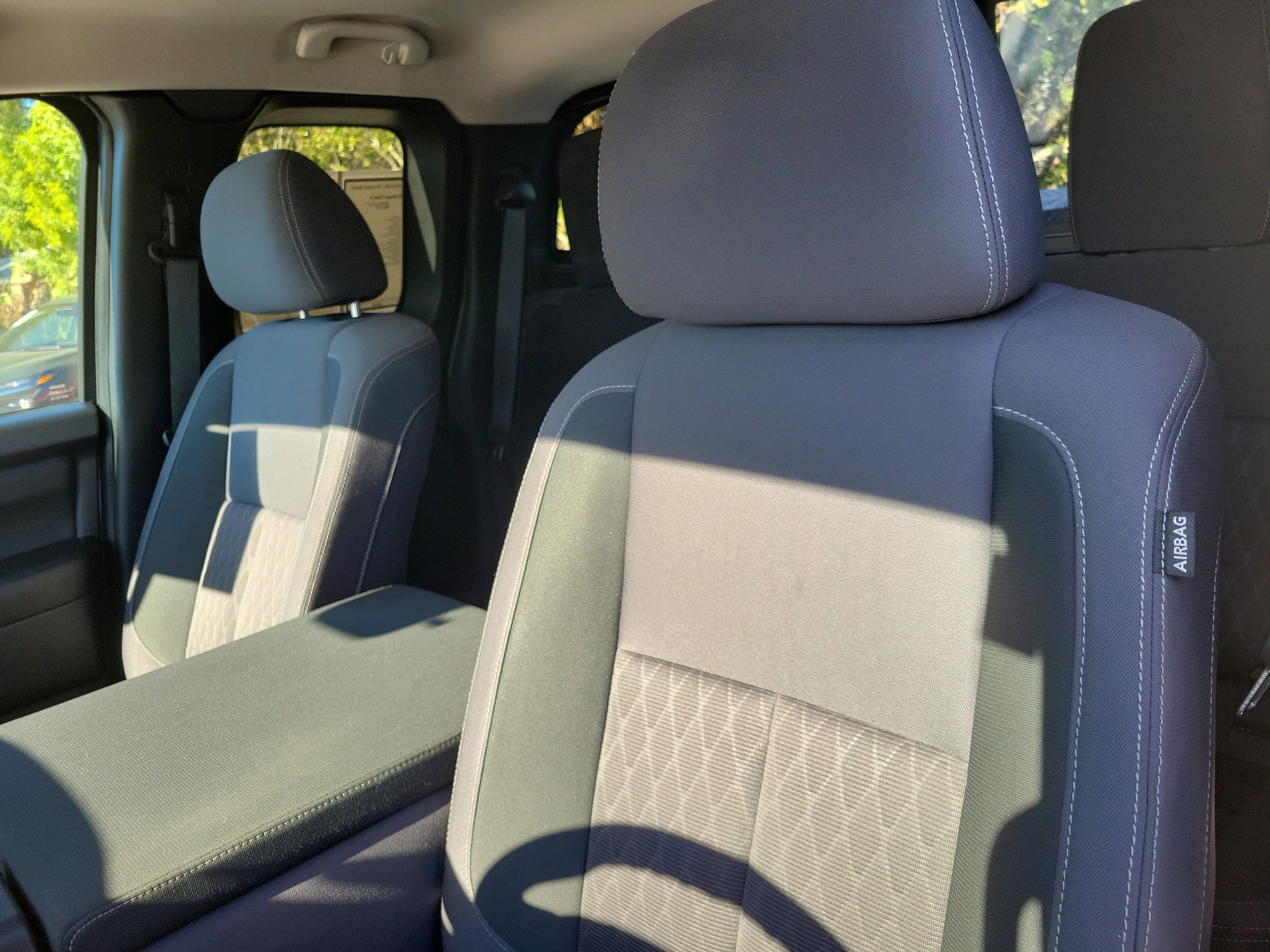 Used 2022 Nissan Titan S image 26