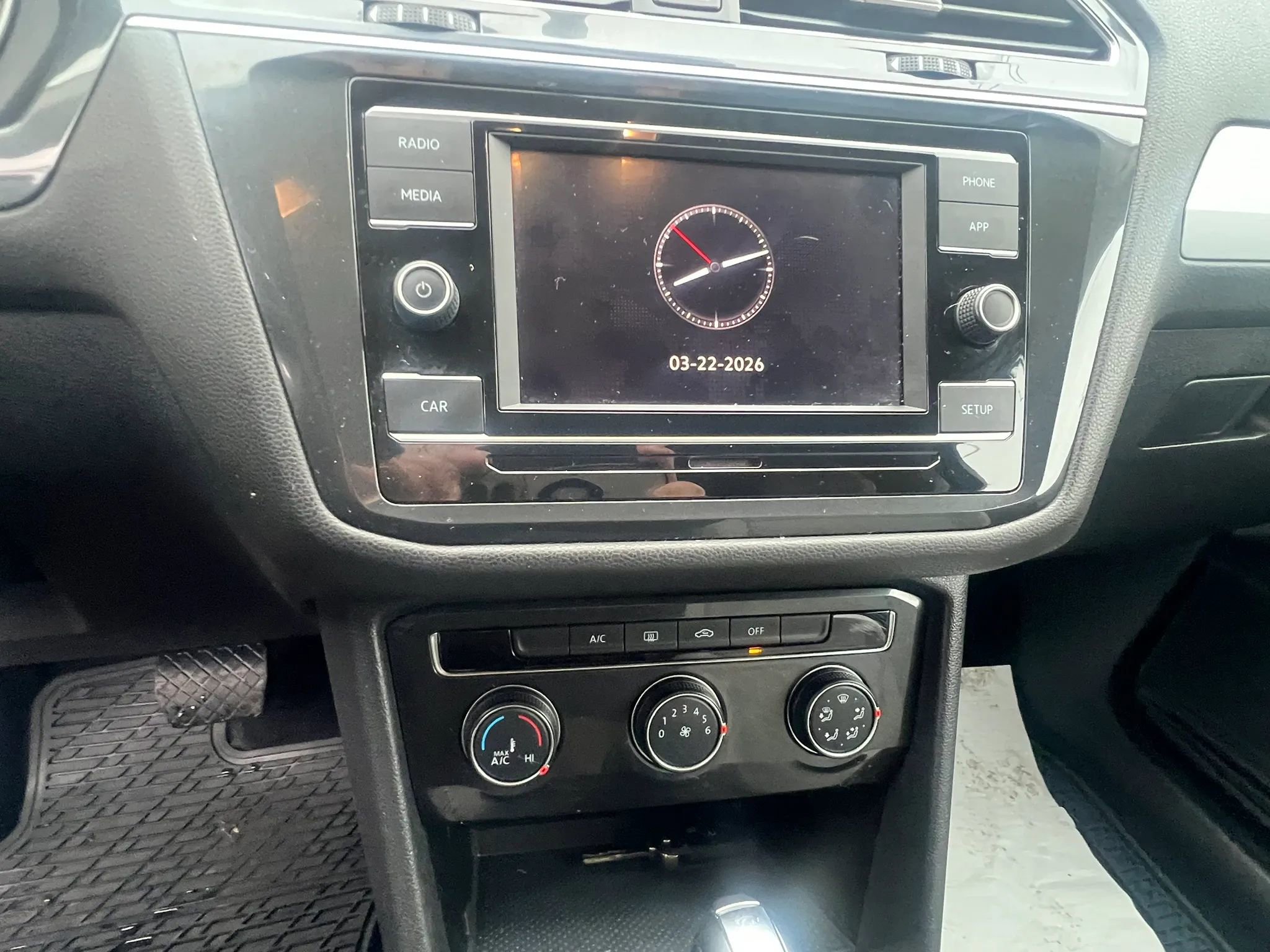 Used 2018 Volkswagen Tiguan S AWD/4WD image 18