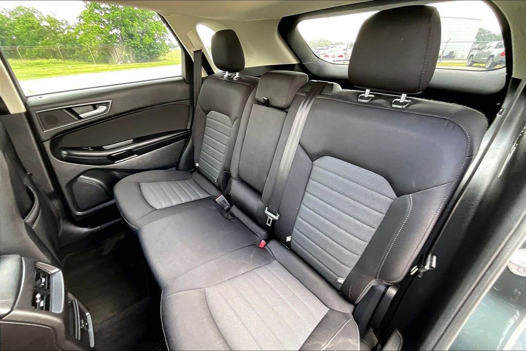 Used 2015 Ford Edge SE FWD image 19
