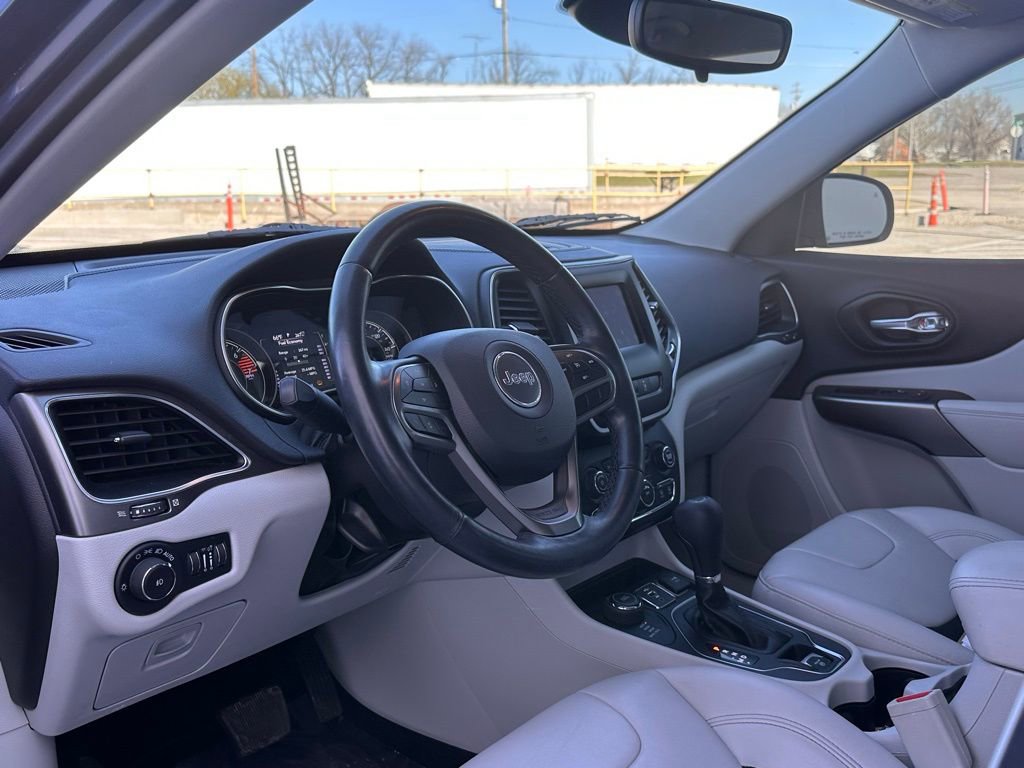 Used 2021 Jeep Cherokee Latitude Plus image 10