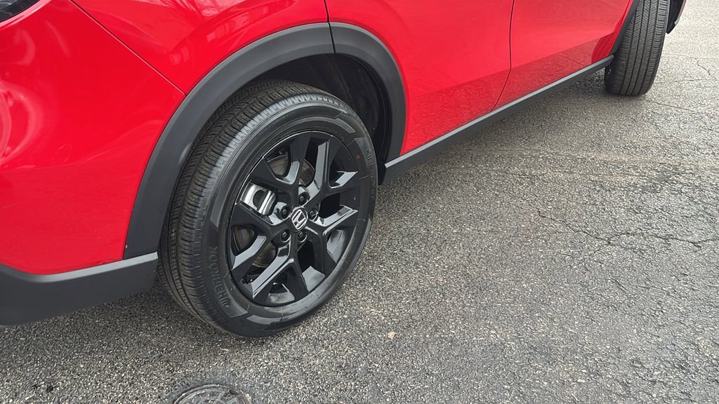 Certified 2025 Honda HR-V Sport image 8