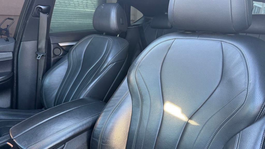 Used 2018 BMW X6 sDrive35i w/ M Sport Package image 9