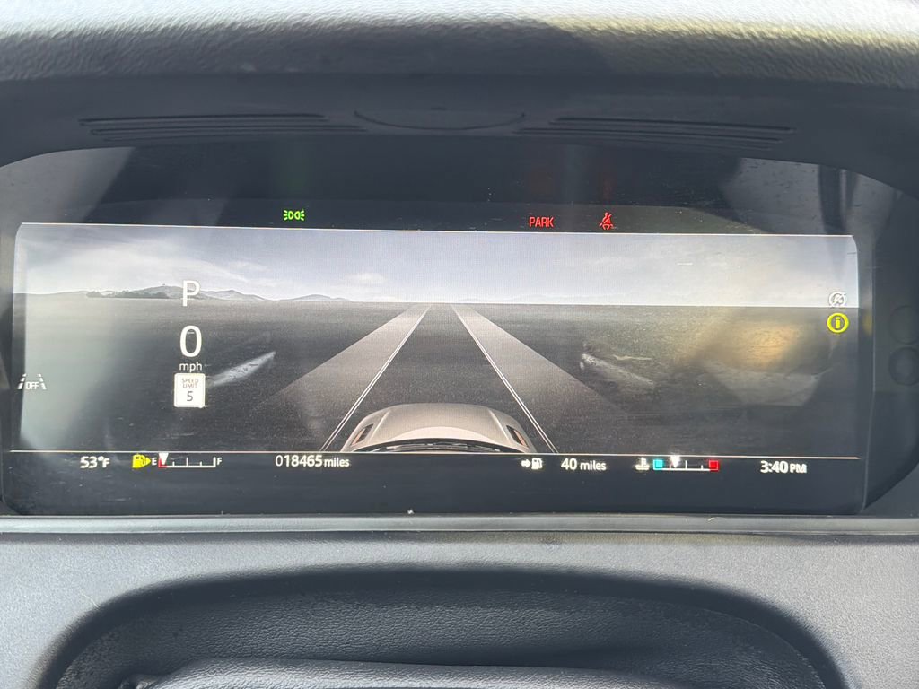 Used 2025 Land Rover Range Rover Velar Dynamic SE image 26