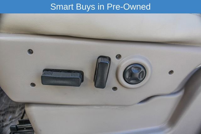 Used 2003 Chevrolet Suburban 2500 LT w/ LT Preferred Equipment Group image 18