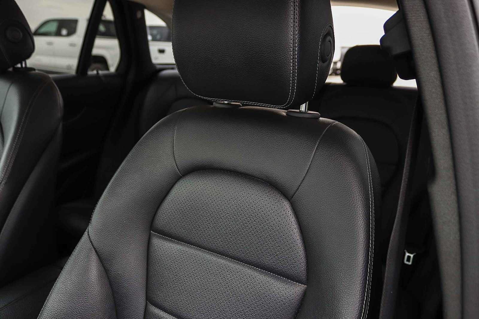 Used 2022 Mercedes-Benz GLC 300 image 25