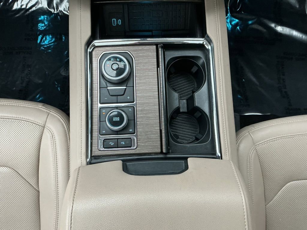 Used 2023 Ford Expedition Limited image 17