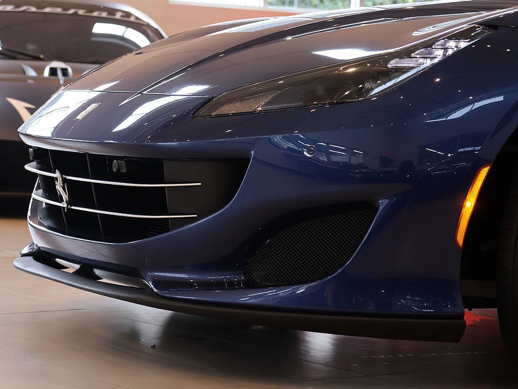 Certified 2019 Ferrari Portofino RWD image 20