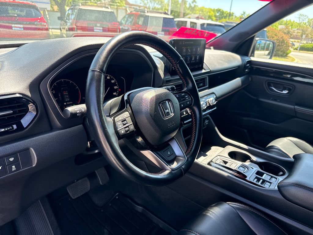 Certified 2025 Honda Pilot TrailSport image 15