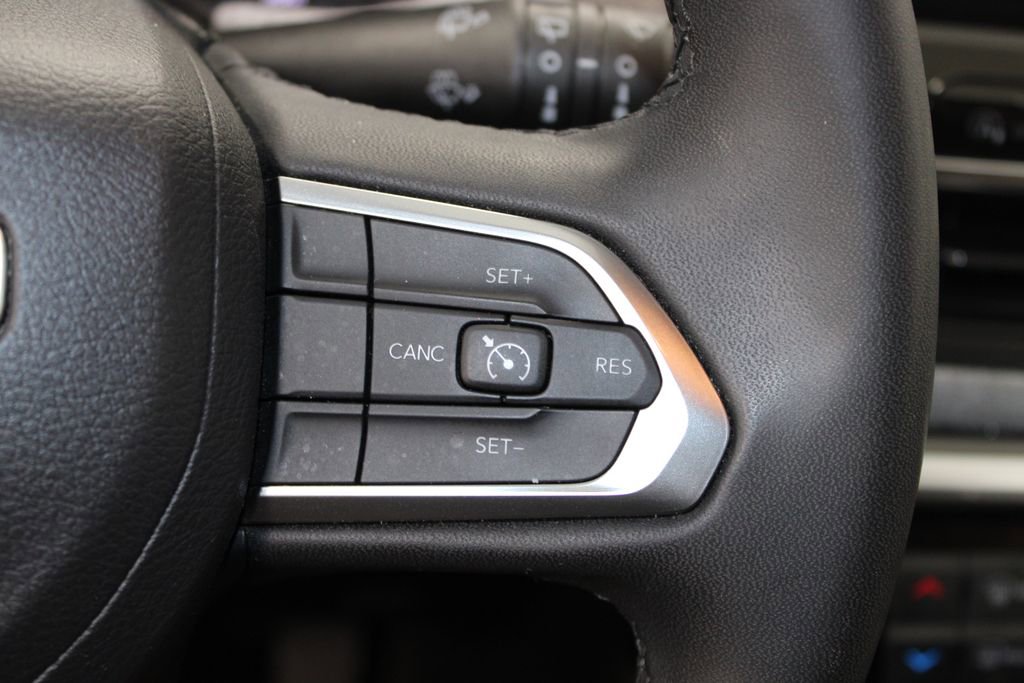 Used 2024 Jeep Compass Latitude image 21