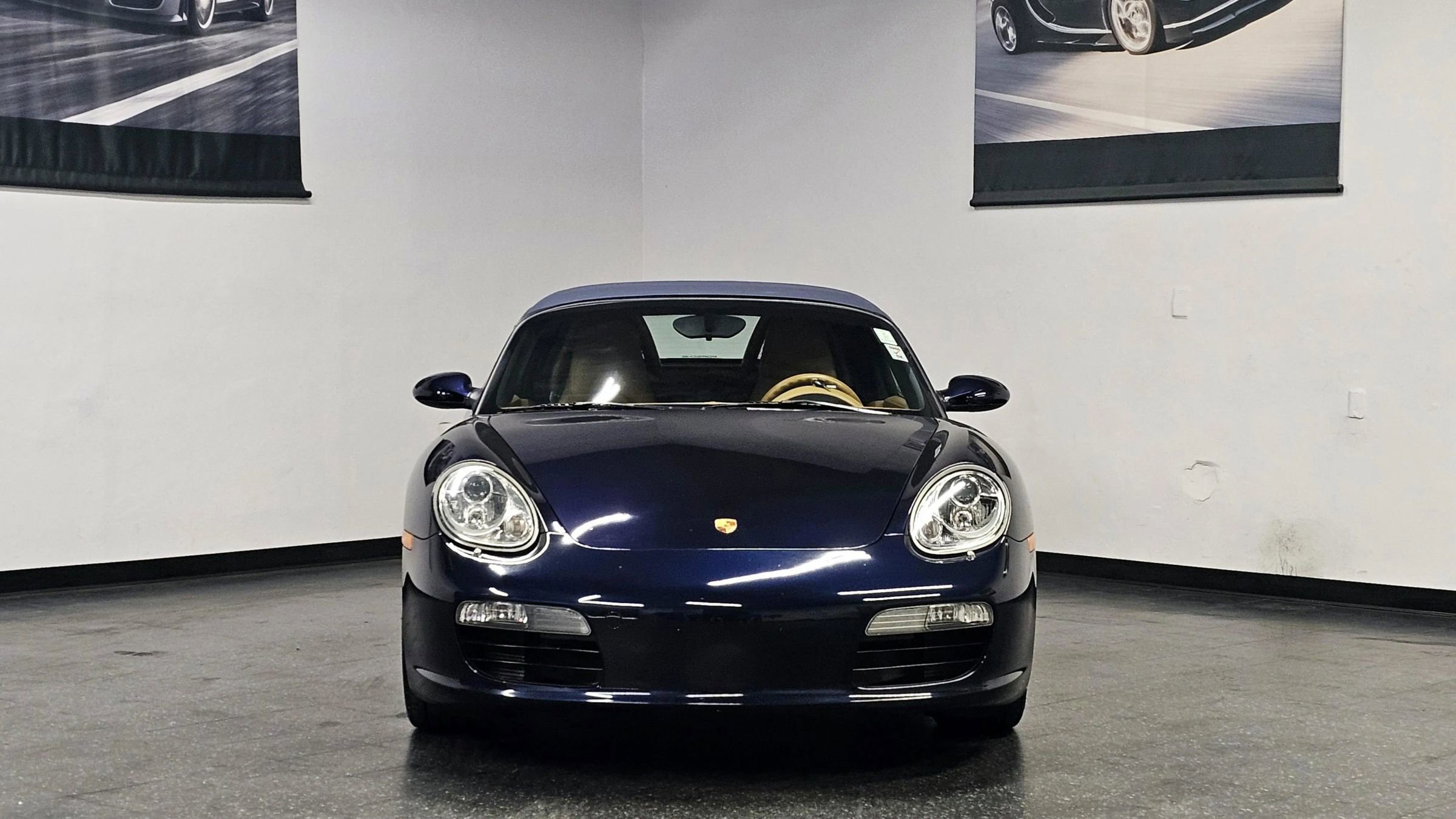 Used 2005 Porsche Boxster RWD image 3