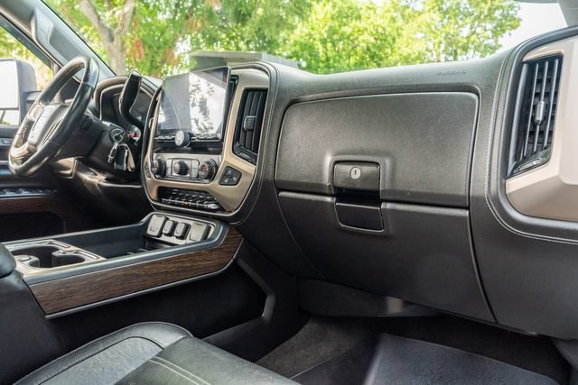 Used 2018 GMC Sierra 2500 Denali w/ Duramax Plus Package AWD/4WD image 47