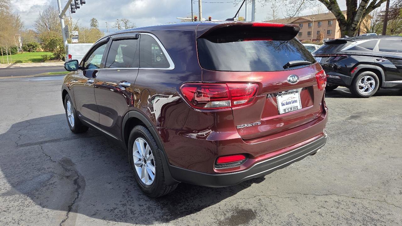 Used 2019 Kia Sorento AWD V6 image 11