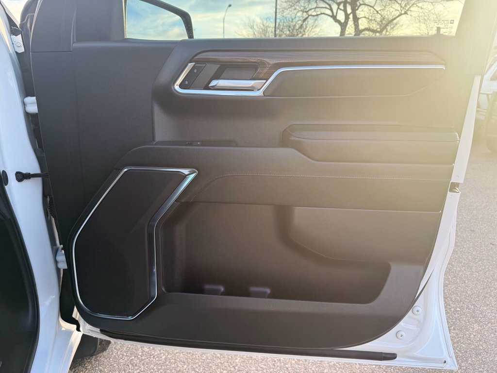 Used 2024 Chevrolet Silverado 1500 LT Trail Boss image 21