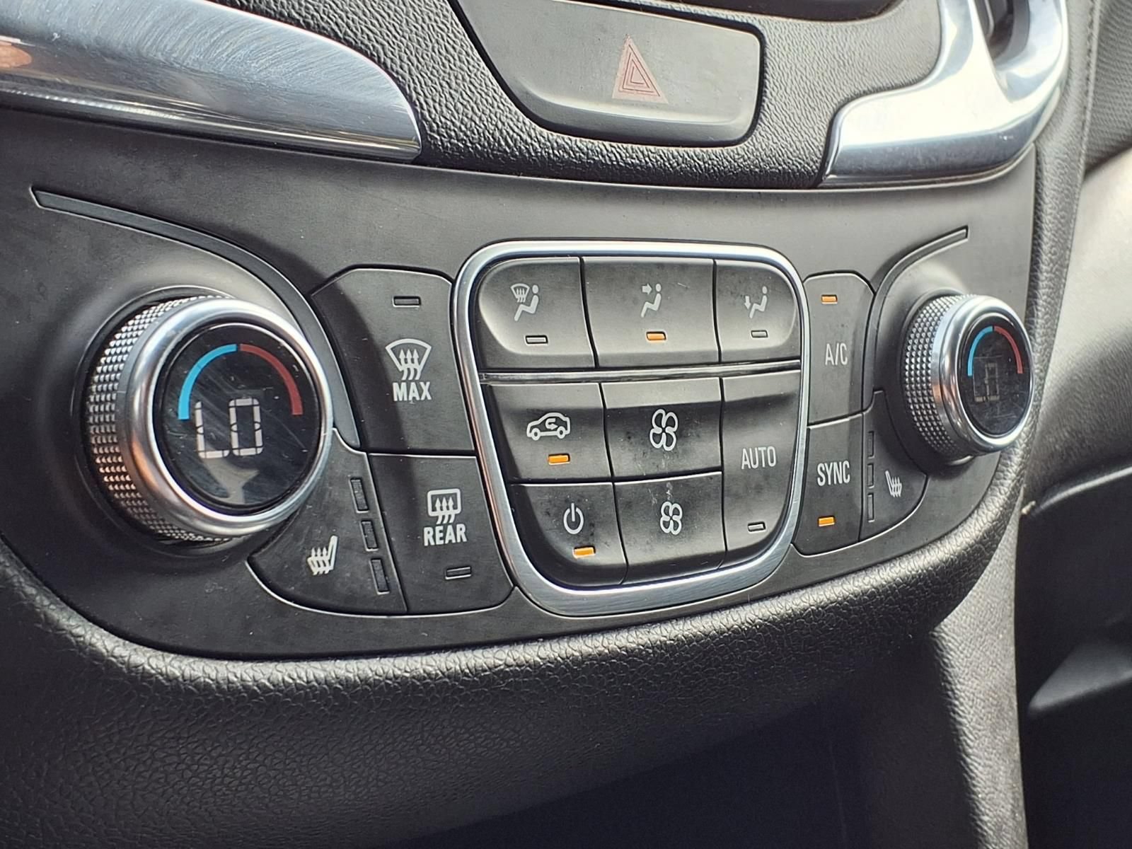 Used 2020 Chevrolet Equinox Premier FWD image 27