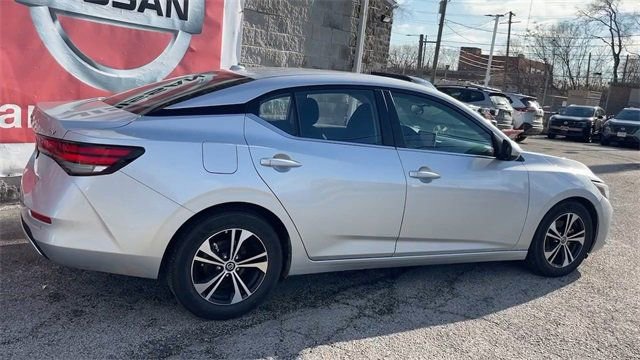 Used 2022 Nissan Sentra SV w/ Trunk Package image 4