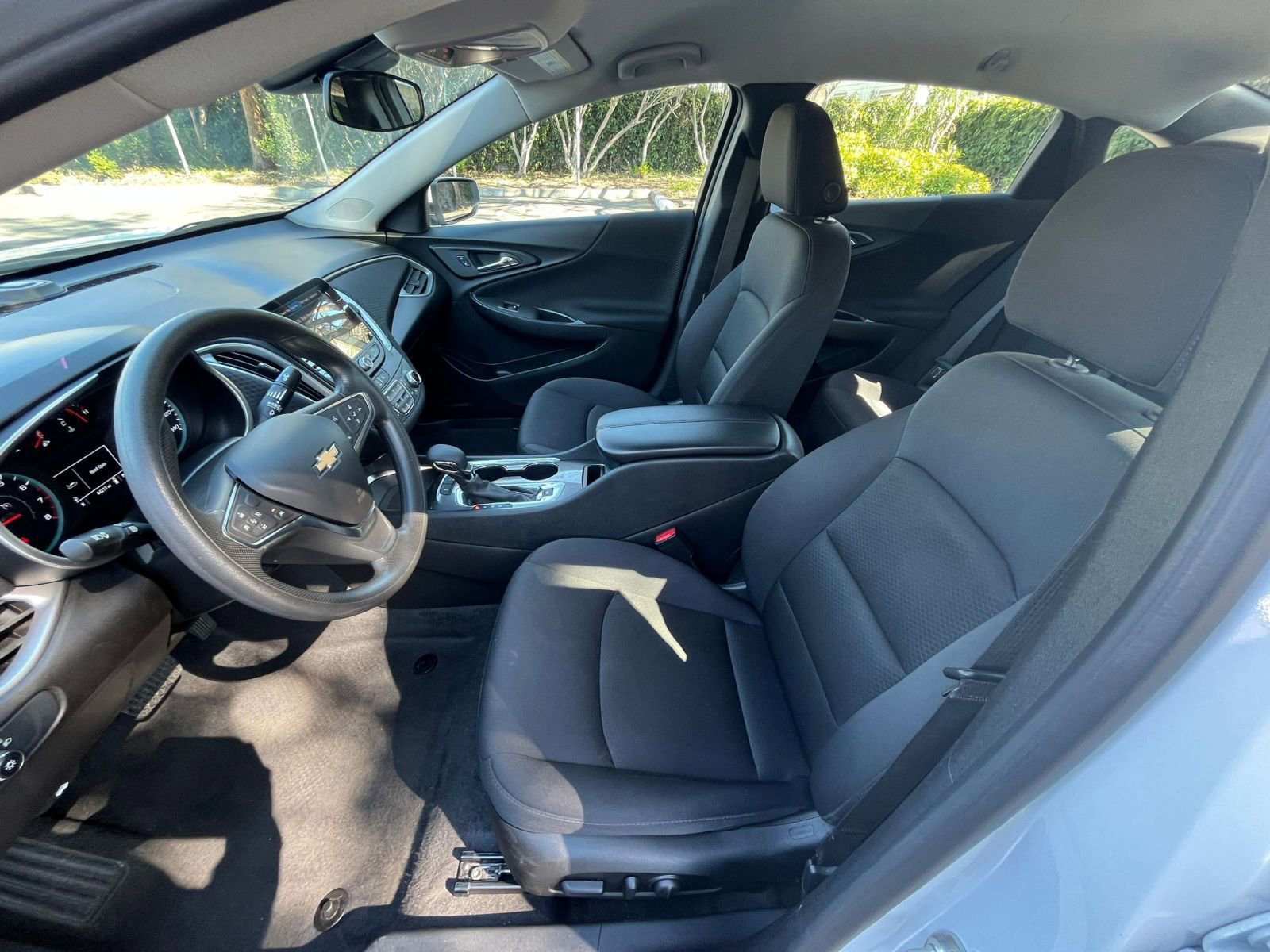 Used 2024 Chevrolet Malibu LT image 25