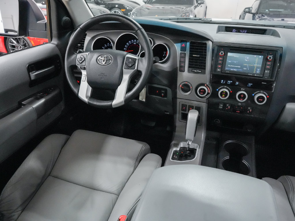 Used 2017 Toyota Sequoia Limited w/ Safety & Convenience Package AWD/4WD image 11