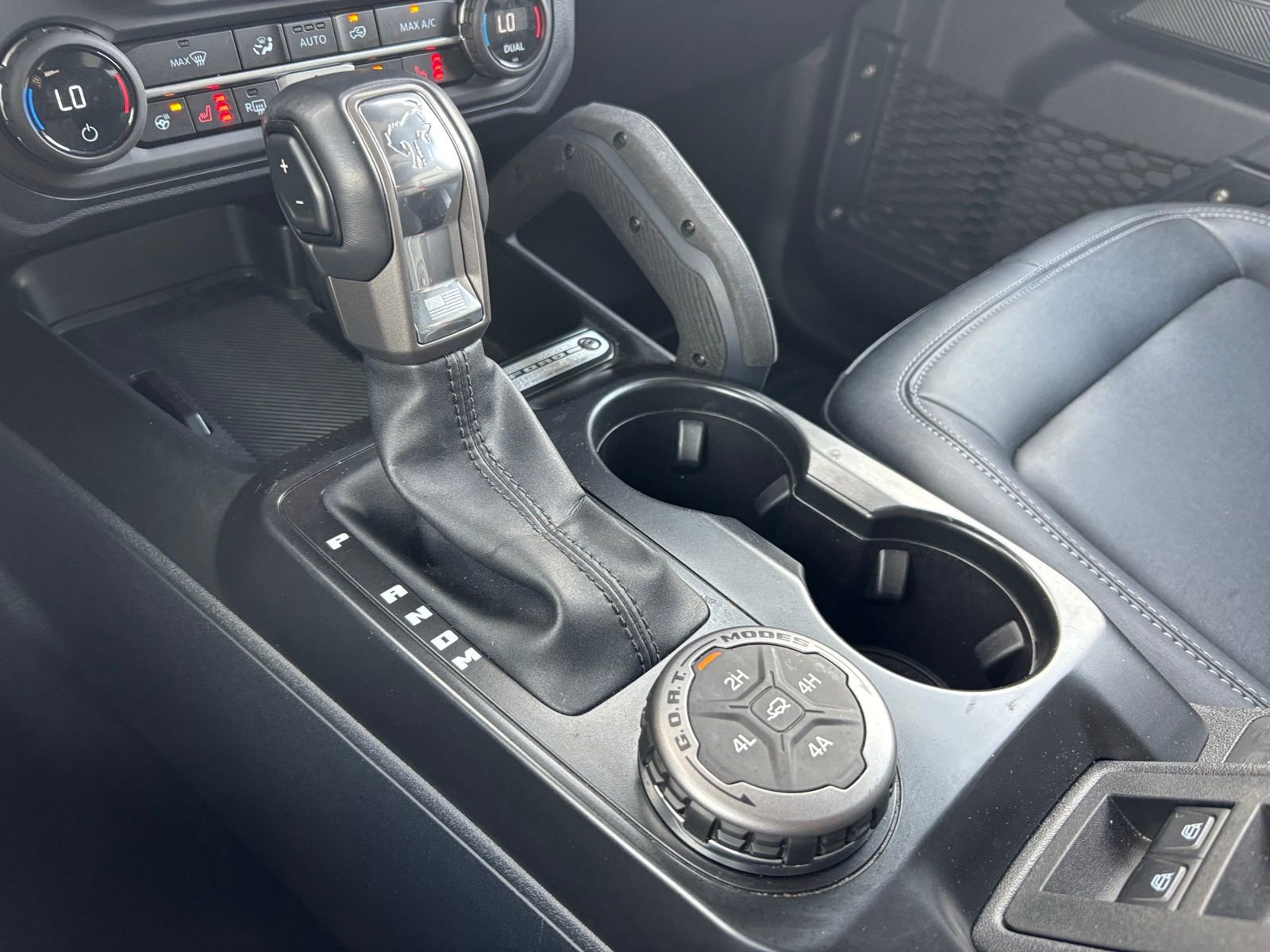 Used 2025 Ford Bronco Badlands image 24