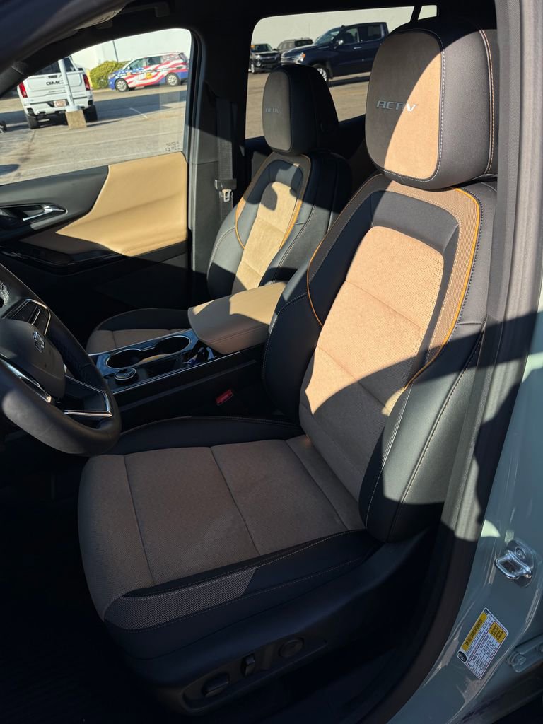 New 2026 Chevrolet Equinox ACTIV w/ Convenience Package III image 23
