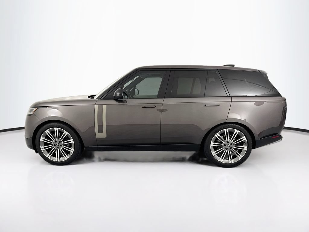 Used 2022 Land Rover Range Rover SE AWD/4WD image 8