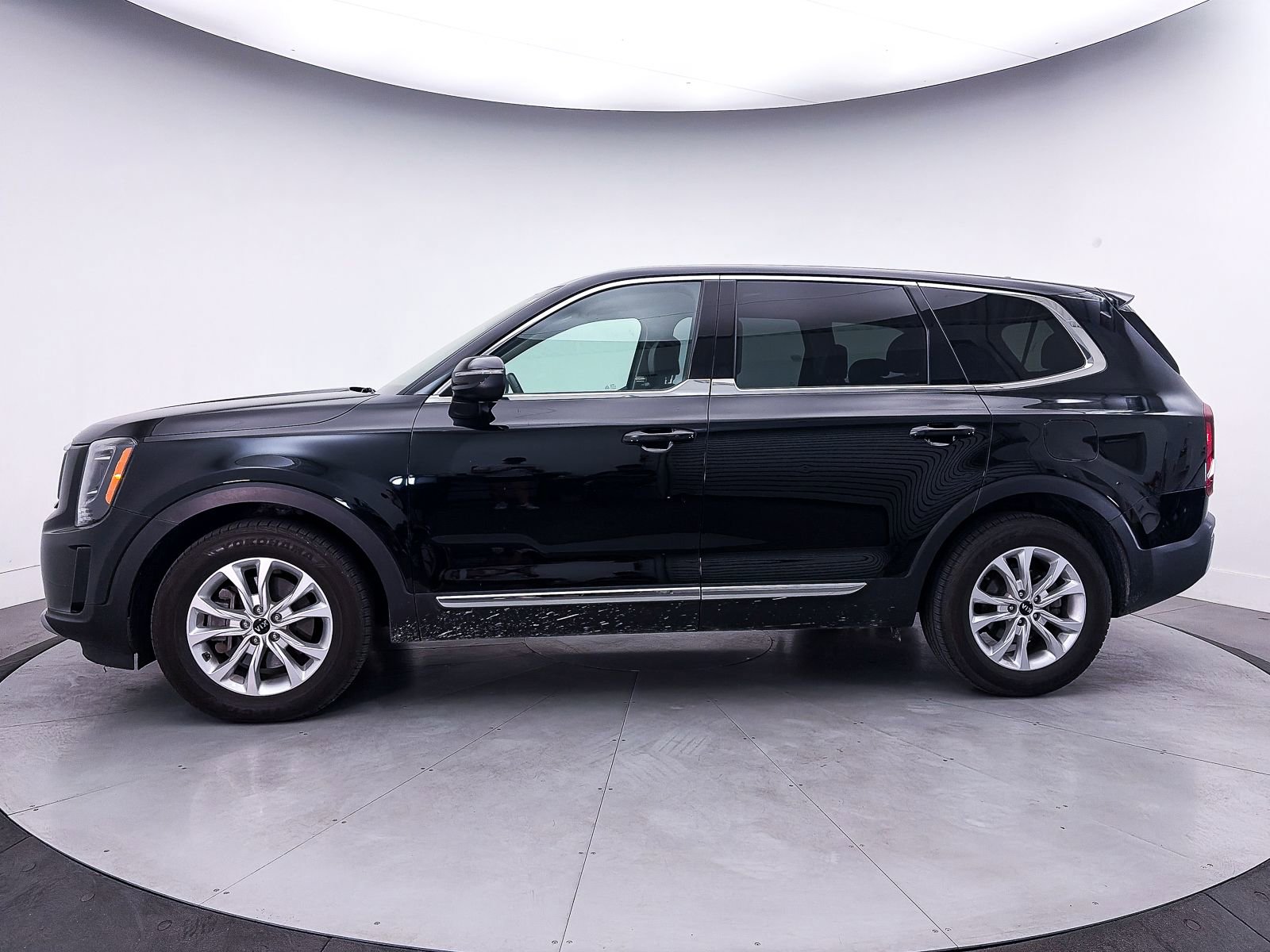 Used 2020 Kia Telluride LX AWD/4WD image 38