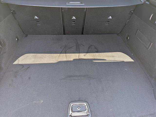 Used 2025 Mercedes-Benz GLC 300 image 6