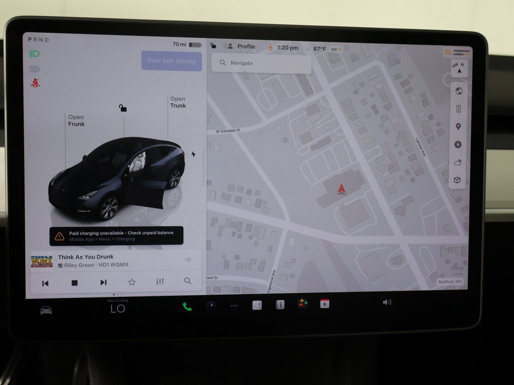 Used 2024 Tesla Model Y Long Range AWD/4WD image 47
