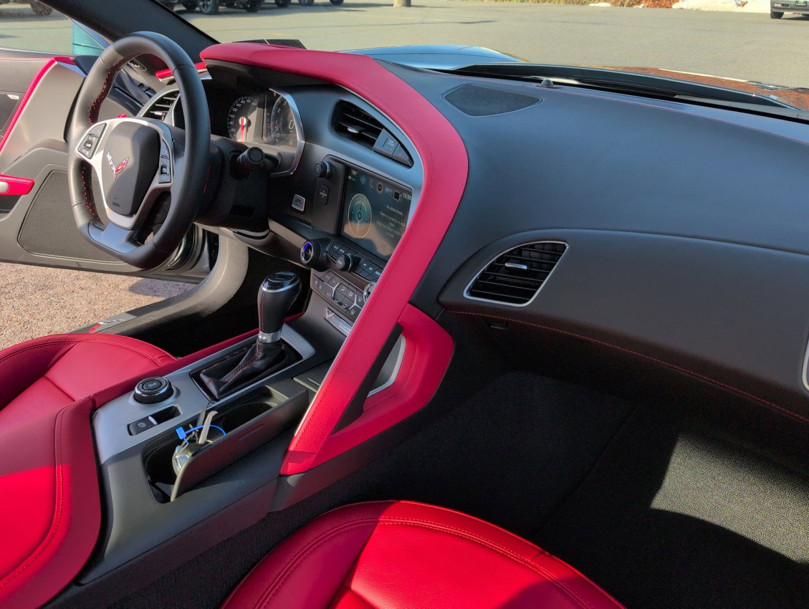 Used 2019 Chevrolet Corvette Stingray Coupe w/ 2LT Preferred Equipment Group image 27