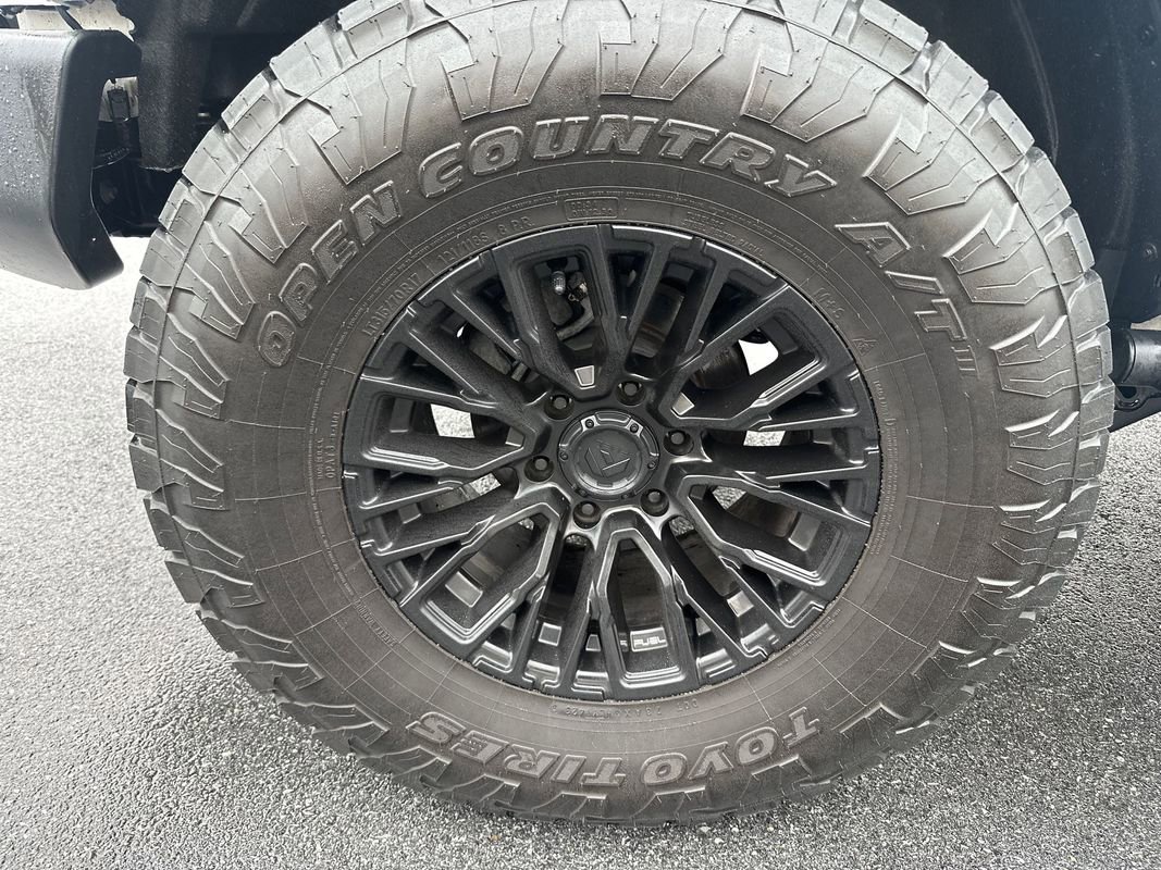 Used 2024 Ford Bronco Outer Banks image 14