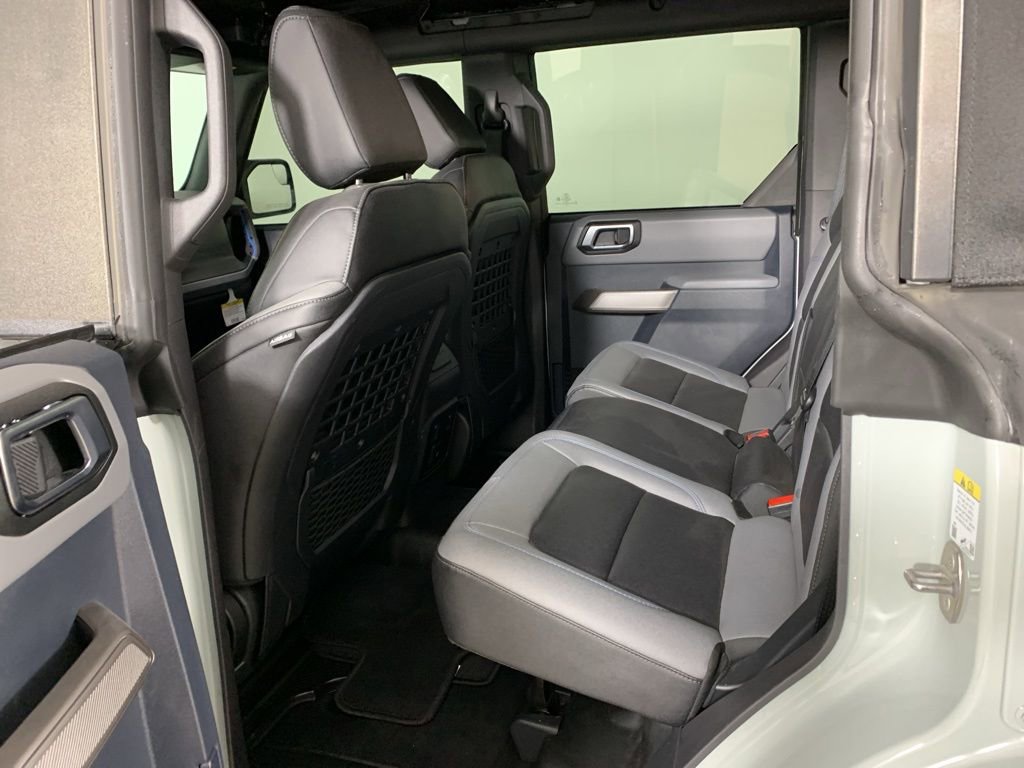 Used 2023 Ford Bronco Black Diamond AWD/4WD image 32