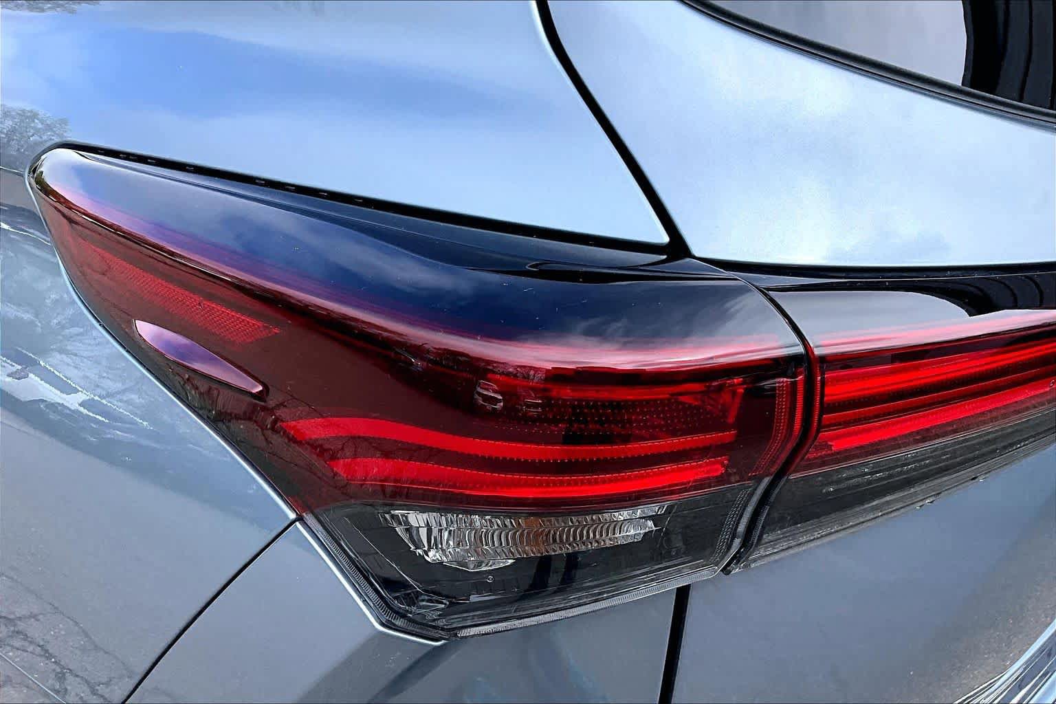 Certified 2024 Toyota Highlander Platinum AWD/4WD image 26