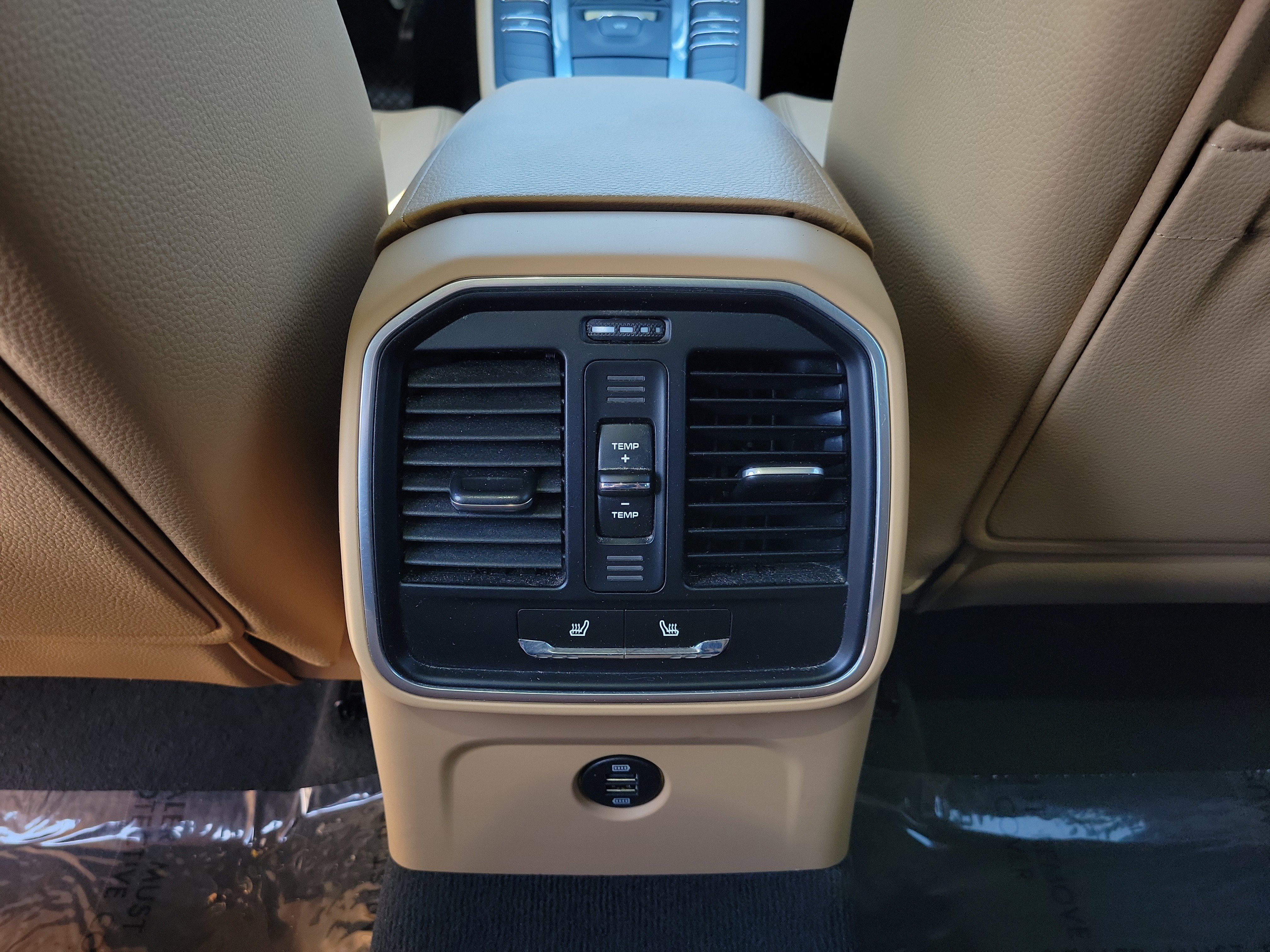 Used 2018 Porsche Macan AWD/4WD image 13