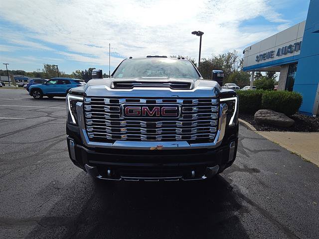 New 2026 GMC Sierra 2500 Denali w/ Technology Package AWD/4WD image 2